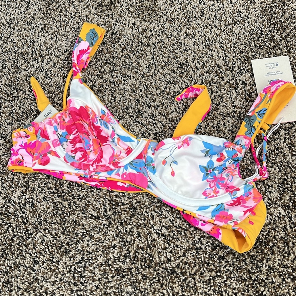 Maaji Reversible Floral Swim Top, NWT - Picture 5 of 5